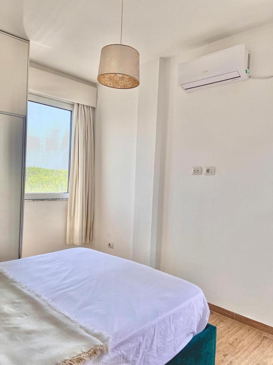 Mia Luxury * Golem (Tirana)